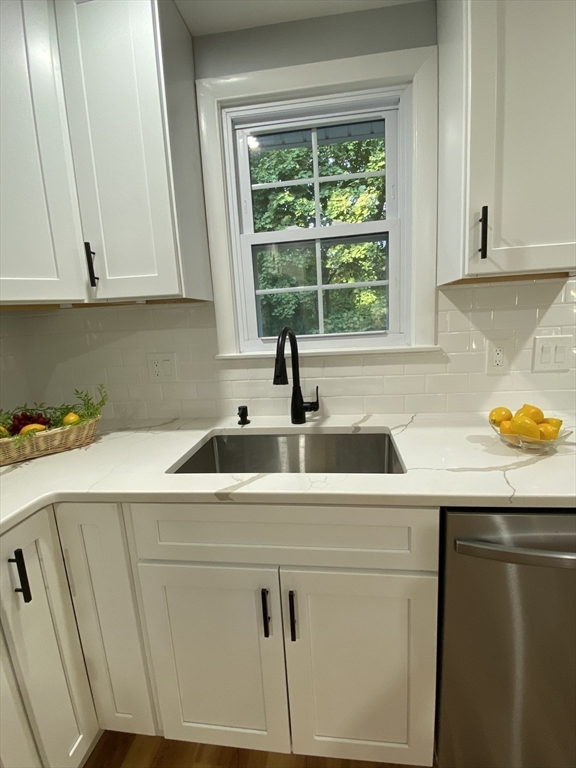 29 Styles Drive Peabody, MA 01960 - Photo 10 of 41