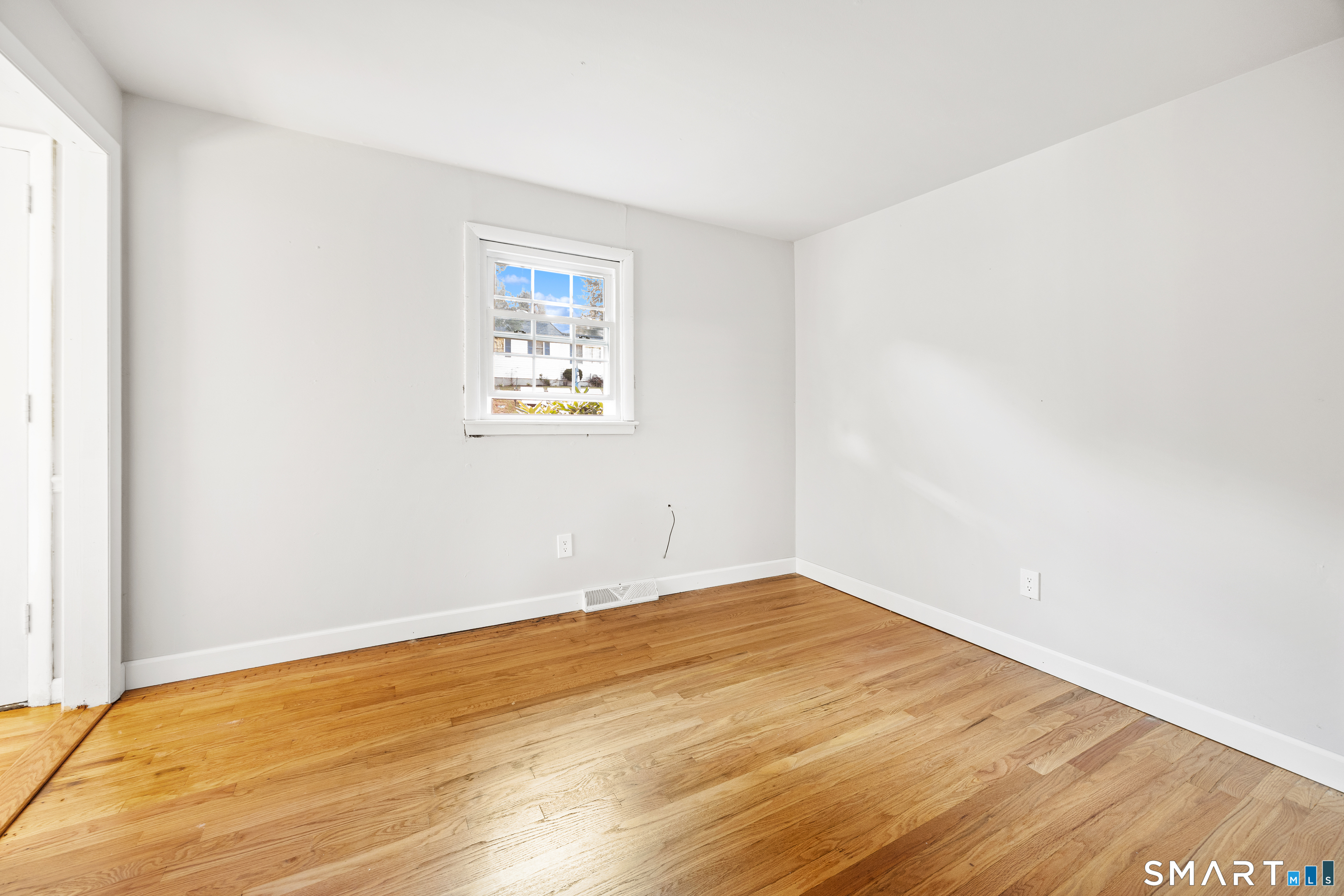 38 Joy Road Waterbury, CT 06708 - Photo 11 of 20 Gallery Image 11