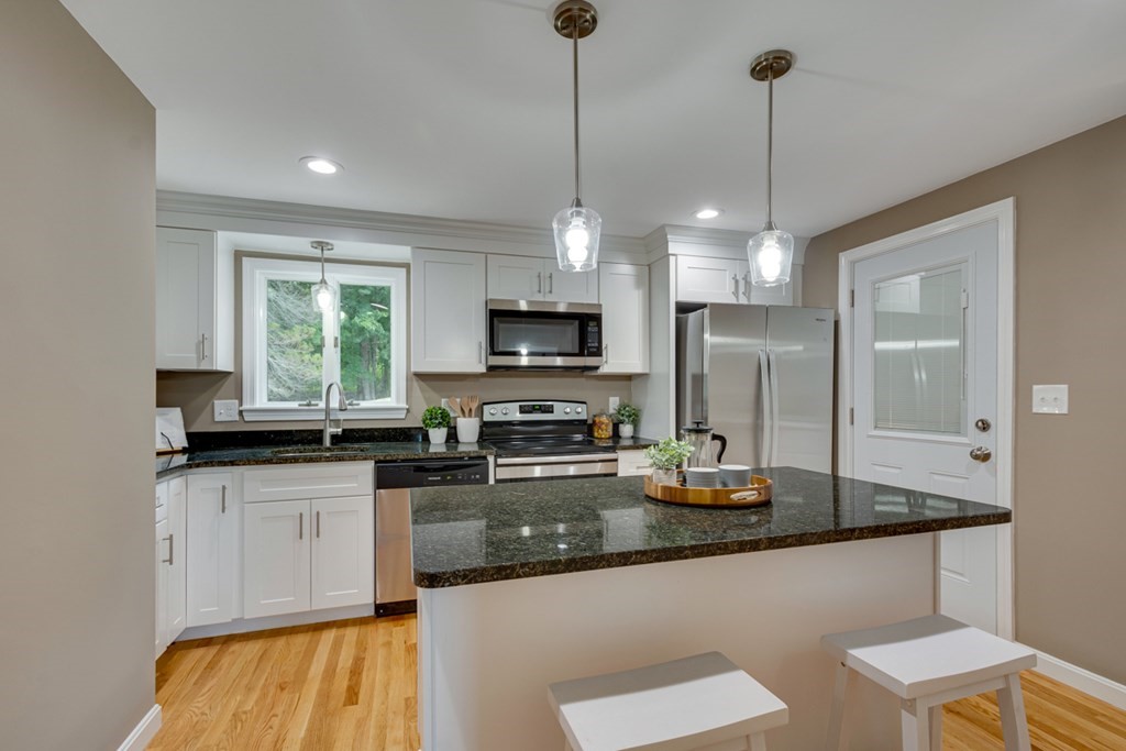 15 Anthony Road North Reading, MA 01864 - Photo 15 of 22 Gallery Image 15