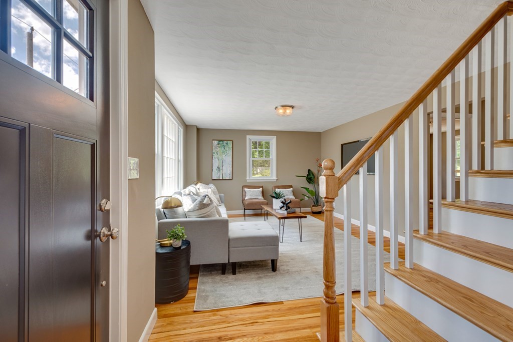 15 Anthony Road North Reading, MA 01864 - Photo 8 of 22 Gallery Image 8