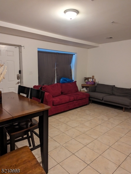 14 Hunter Street, Unit 1 Newark, NJ 07114 - Photo 8 of 15