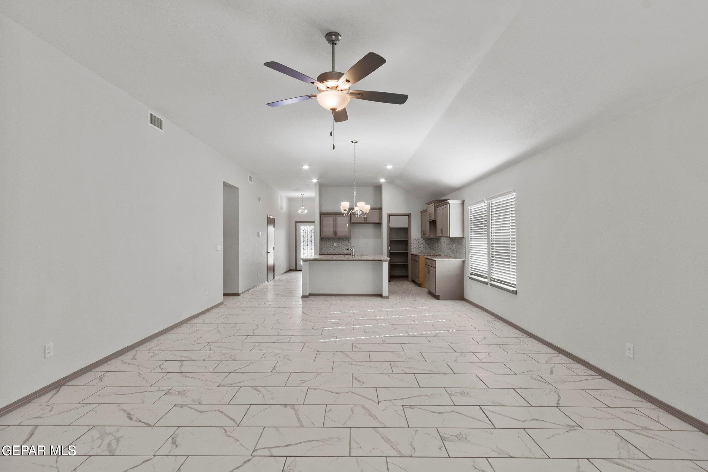 12401 Oconee Place Clint, TX 79836 - Photo 15 of 32 20250122170020765147000000-o