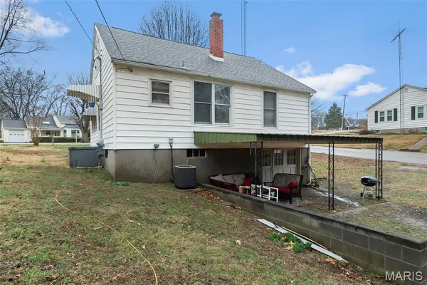 $120,000 | 201 Riverview Boulevard, Chester, IL 62233