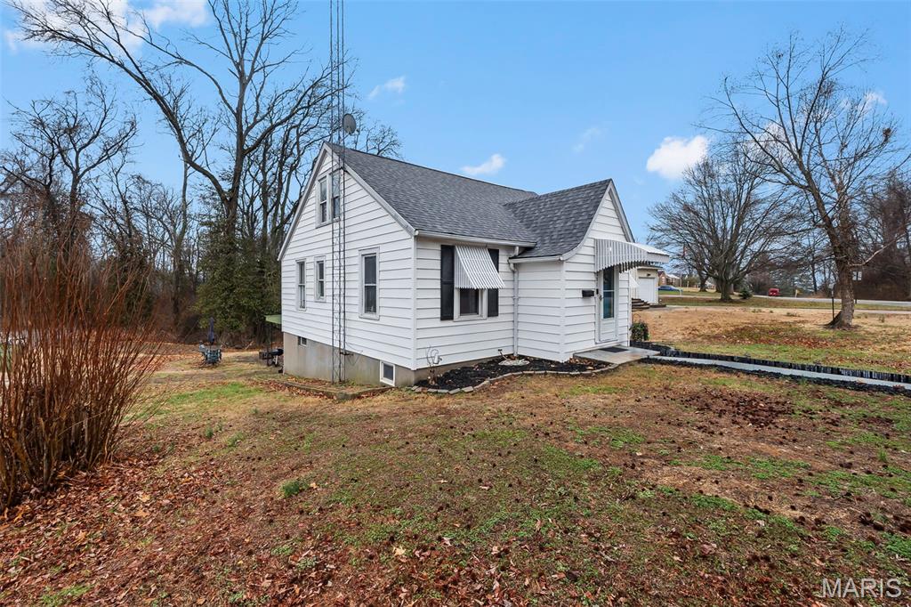 201 Riverview Boulevard Chester, IL 62233 - Photo 4 of 25