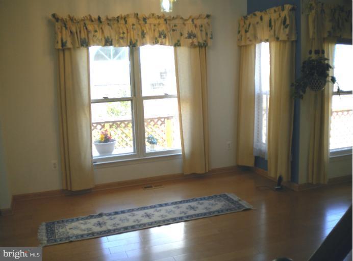 14221 Summit Lane Laurel, MD 20708 - Photo 3 of 30 Dining Room