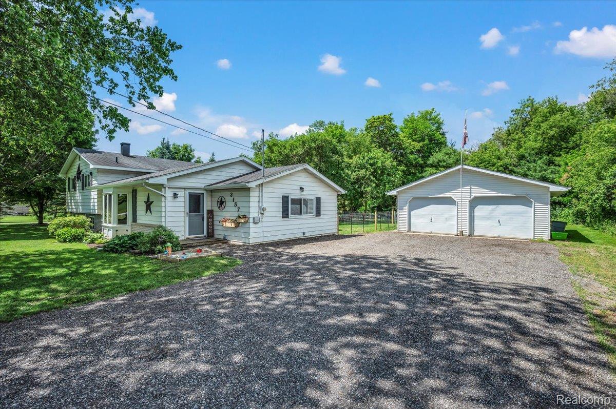 3157 North Irish Road Davison, MI 48423 - Photo 6 of 59 03-DSC_1558.jpg