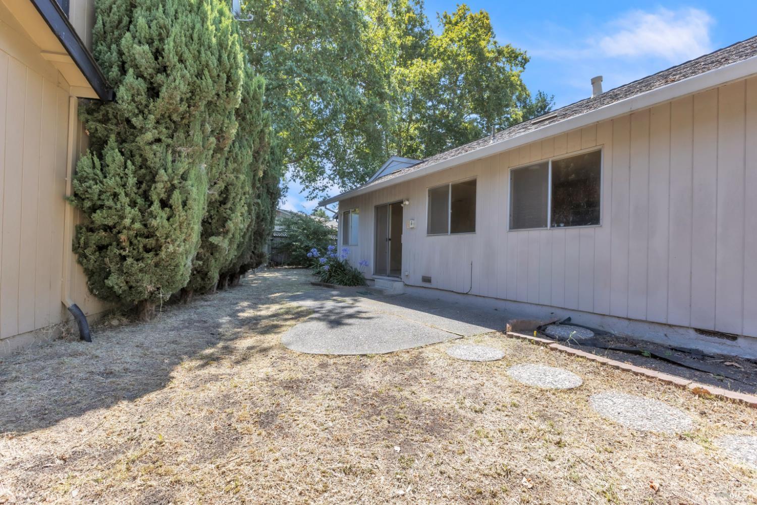 7126 Carillon Court Rohnert Park, CA 94928 - Photo 3 of 29