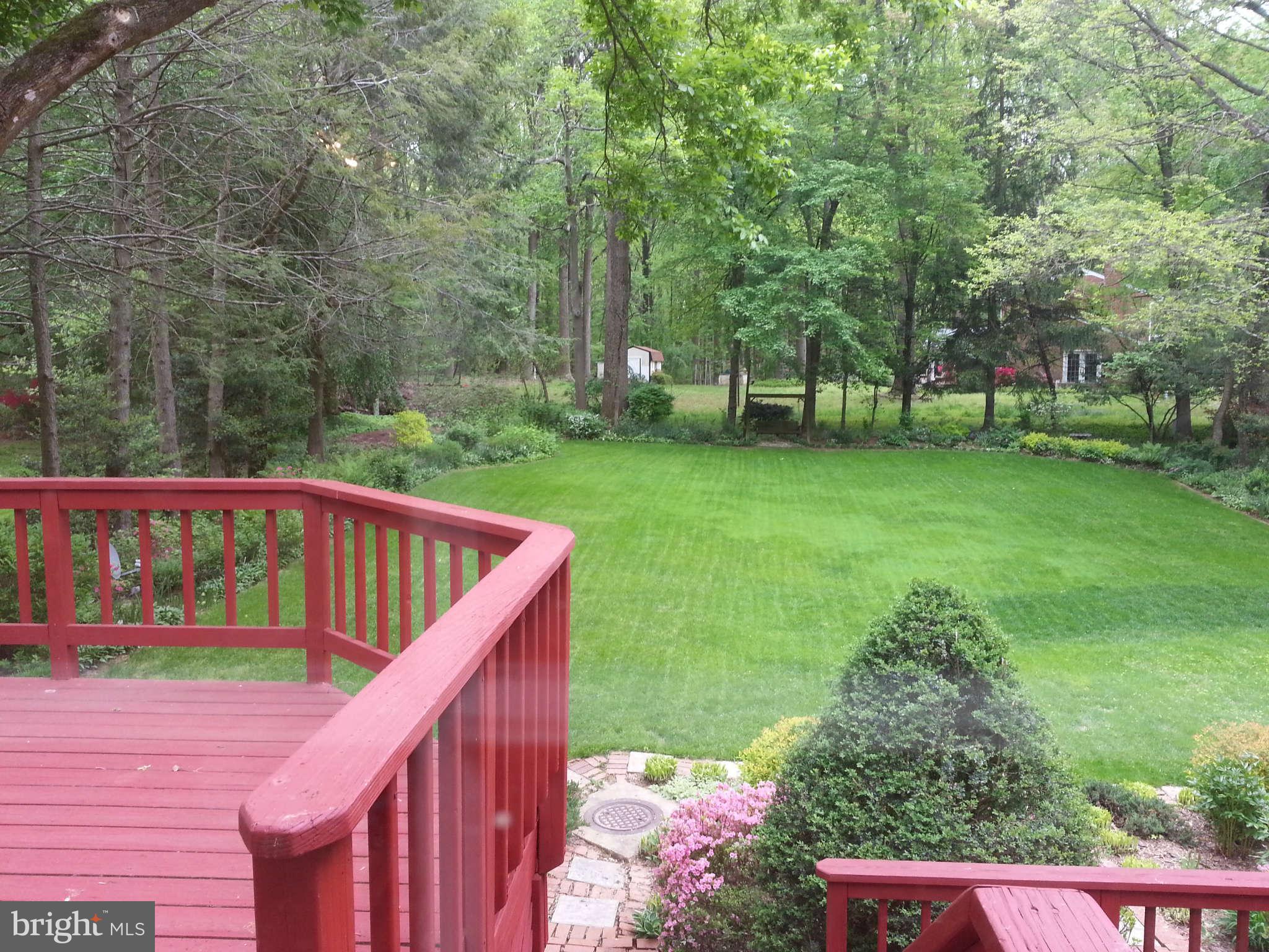 11513 Vale Road Oakton, VA 22124 - Photo 21 of 30 Exterior (Rear)