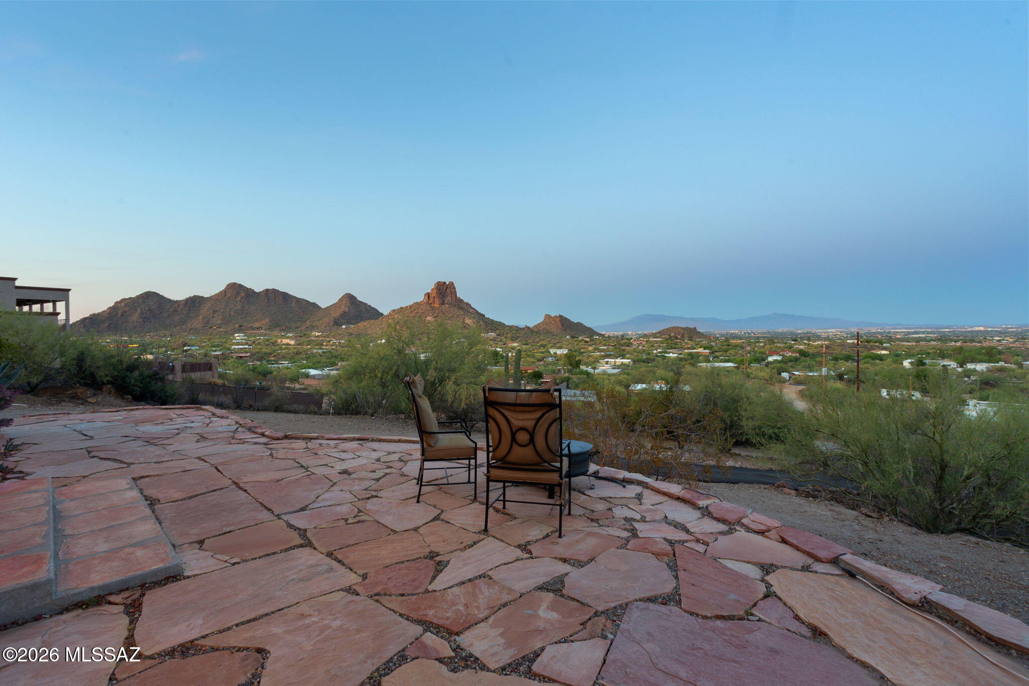4210 West Mossman Road Tucson, AZ 85746 - Photo 33 of 51 a view of a city with mountain