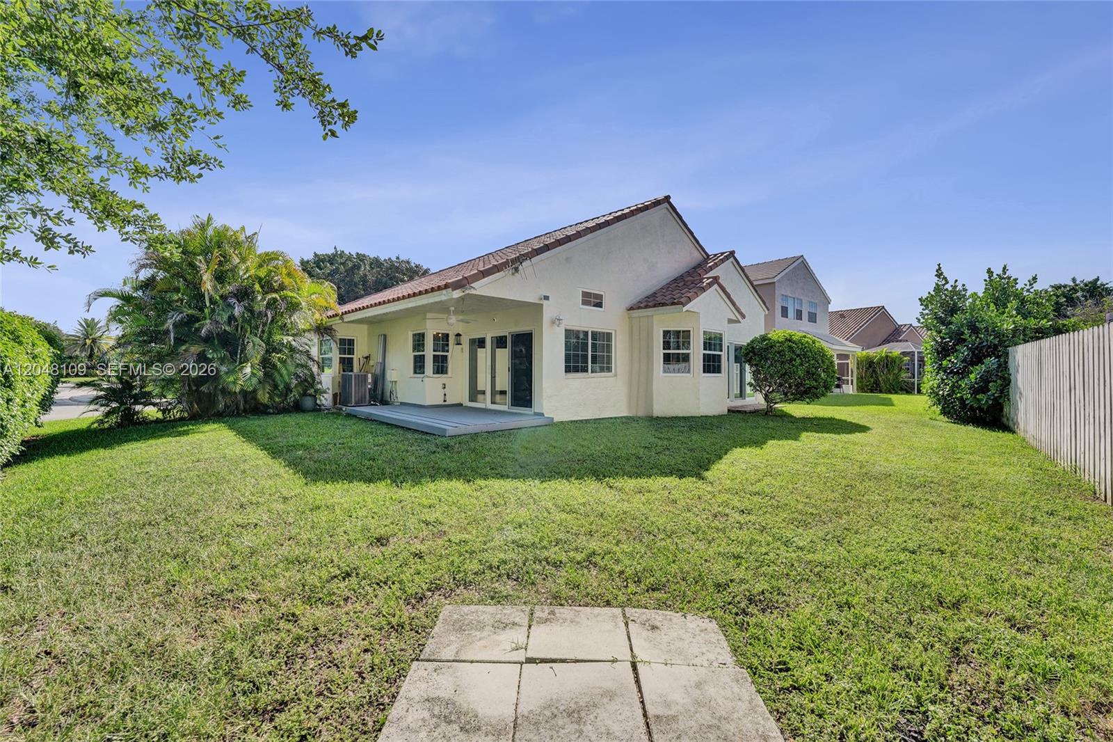 507 Bridgeton Road Weston, FL 33326 - Photo 11 of 79