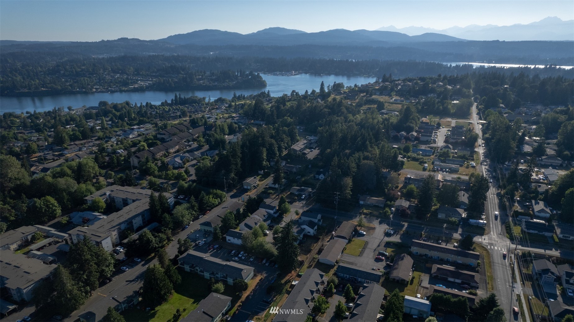 713 Sylvan Way Bremerton, WA 98310 - Photo 30 of 32 an aerial view of multiple house