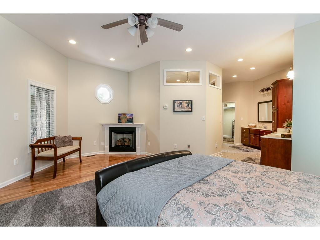 125 Timbertree Branch Road Kingsport, TN 37660 - Photo 23 of 36 Photo 23