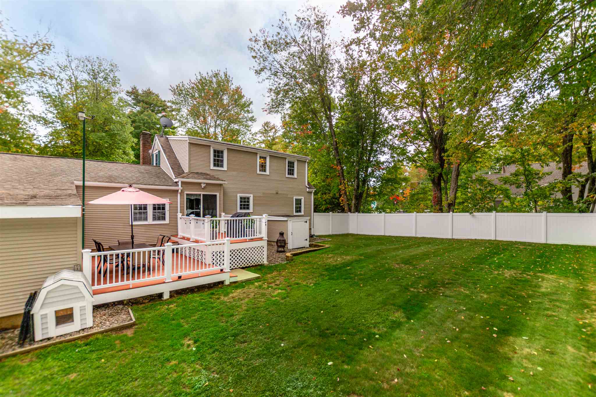 4 Exeter Road Kingston, NH 03848 - Photo 5 of 35