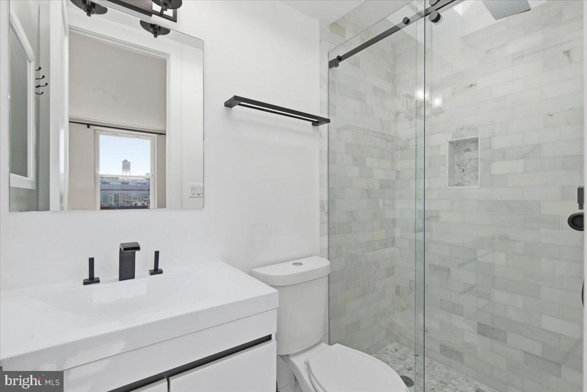 1168 Abbey Place Northeast Washington, DC 20002 - Photo 14 of 49 Unit 2 - 2 BR | 2.5 BA | Parking | Roof Deck