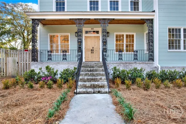 $2,500 | 105 East Gwinnett Street, Unit 2, Savannah, GA 31401