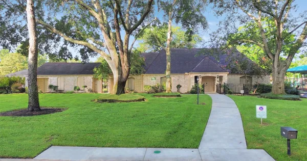 $335,000 | 6203 Fairway Oaks Court, Spring, TX 77379