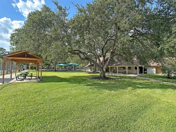 $335,000 | 6203 Fairway Oaks Court, Spring, TX 77379