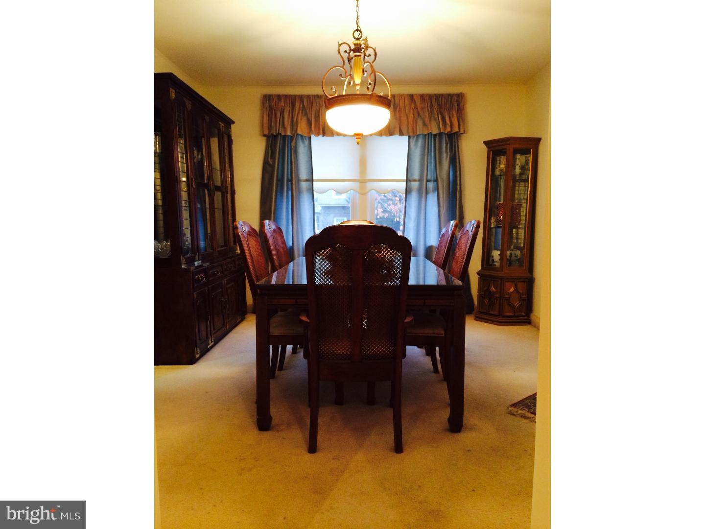548 Achille Road Havertown, PA 19083 - Photo 3 of 12