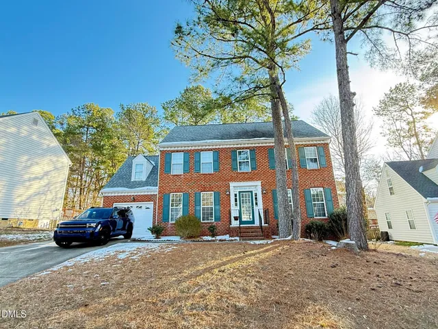 $2,195 | 8612 Hobhouse Circle, Raleigh, NC 27615