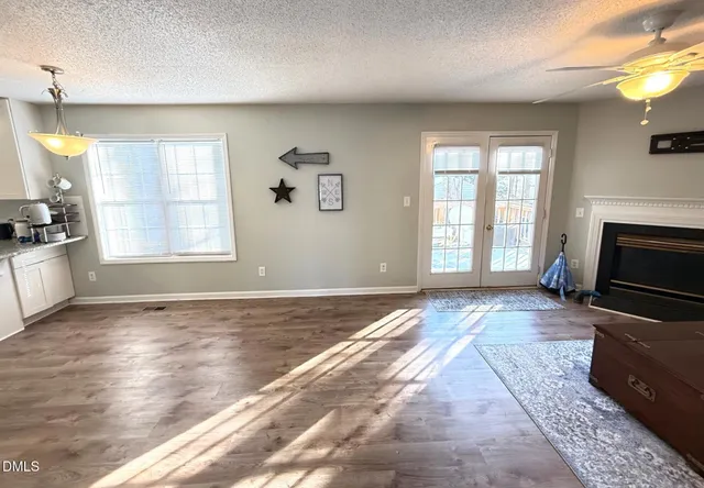 $2,195 | 8612 Hobhouse Circle, Raleigh, NC 27615