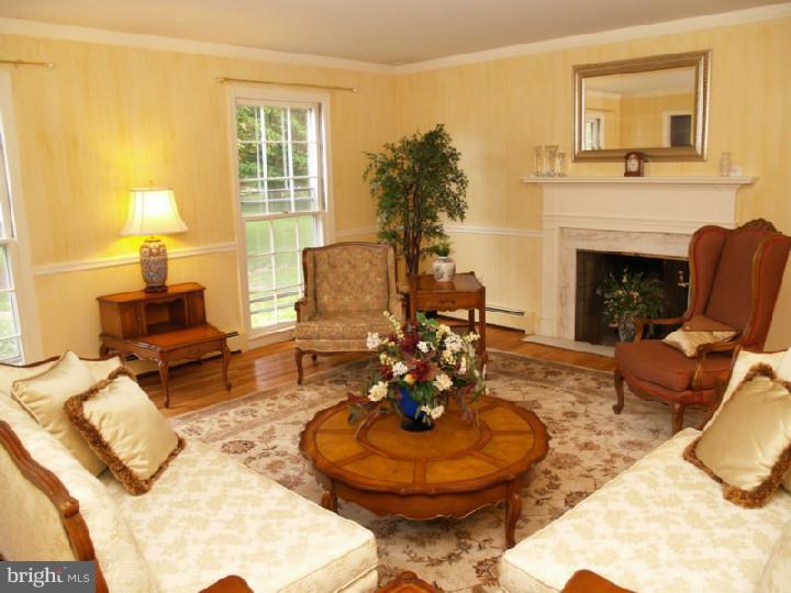 33 Nelson Ridge Road Princeton, NJ 08540 - Photo 4 of 21