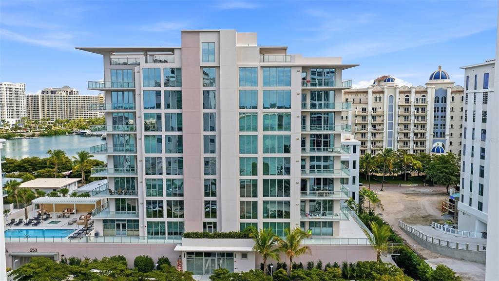 253 Golden Gate Point, Unit 703 Sarasota, FL 34236 - Photo 40 of 51