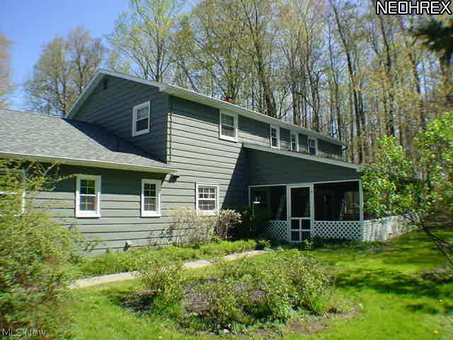 944 Bell Road Chagrin Falls, OH 44022 - Photo 4 of 22