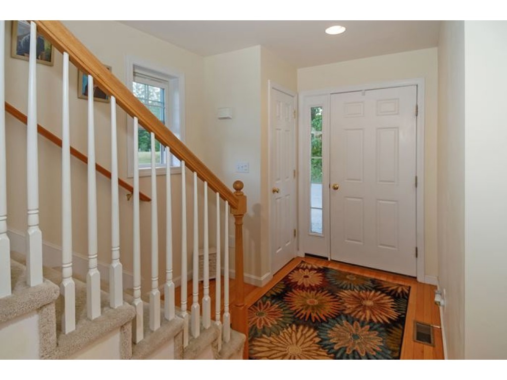 178 Winnicutt Road Stratham, NH 03885 - Photo 20 of 31