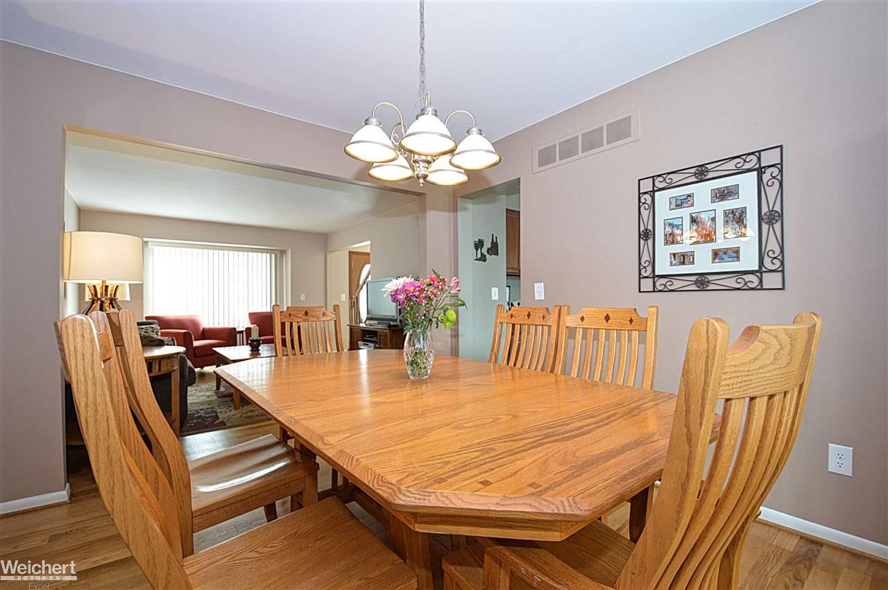 105 Arlington Drive Rochester, MI 48307 - Photo 15 of 68 31311941-14.JPG
