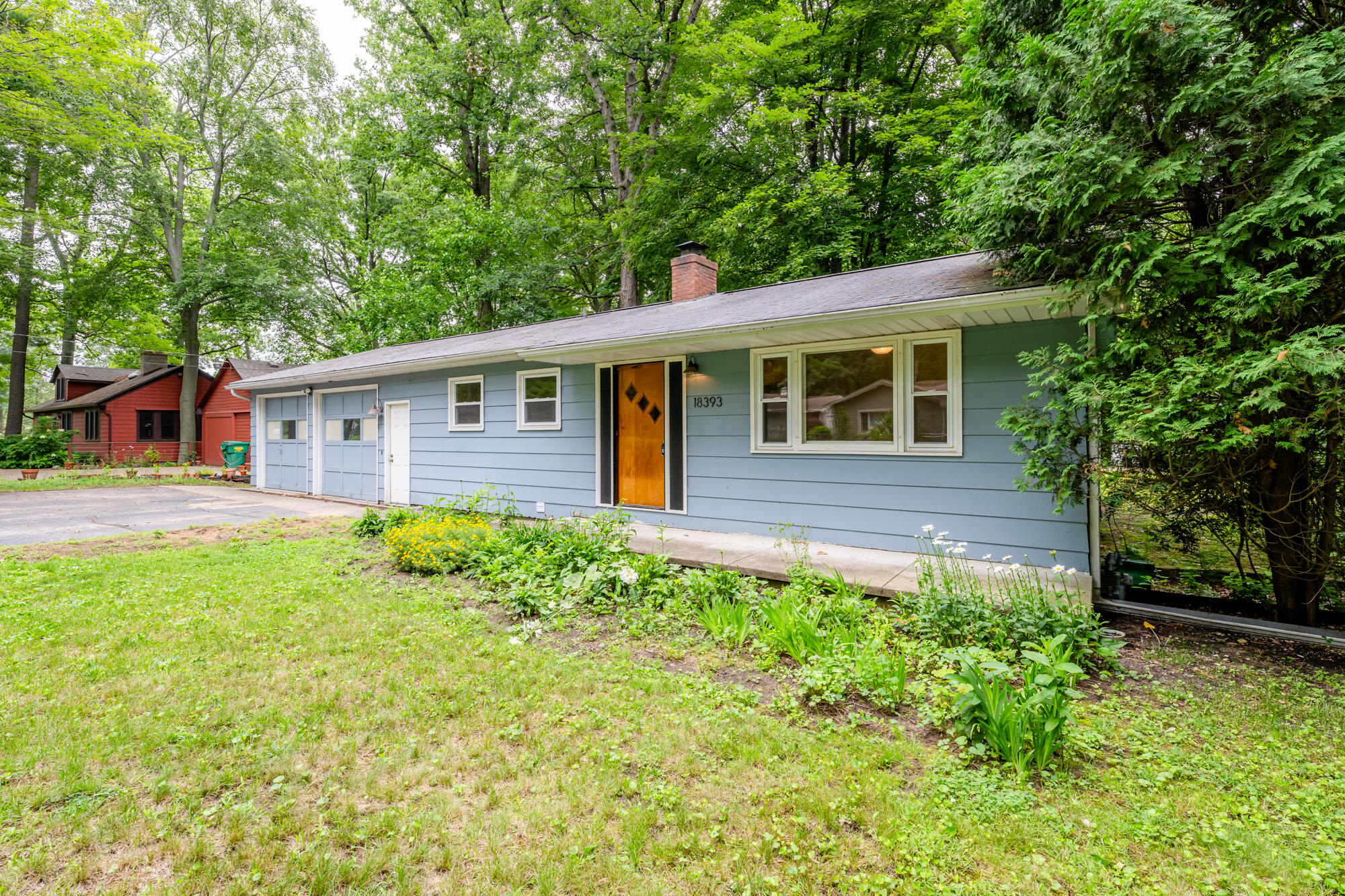 18393 Ridge Road New Buffalo, MI 49117 - Photo 2 of 26 Ridge-102