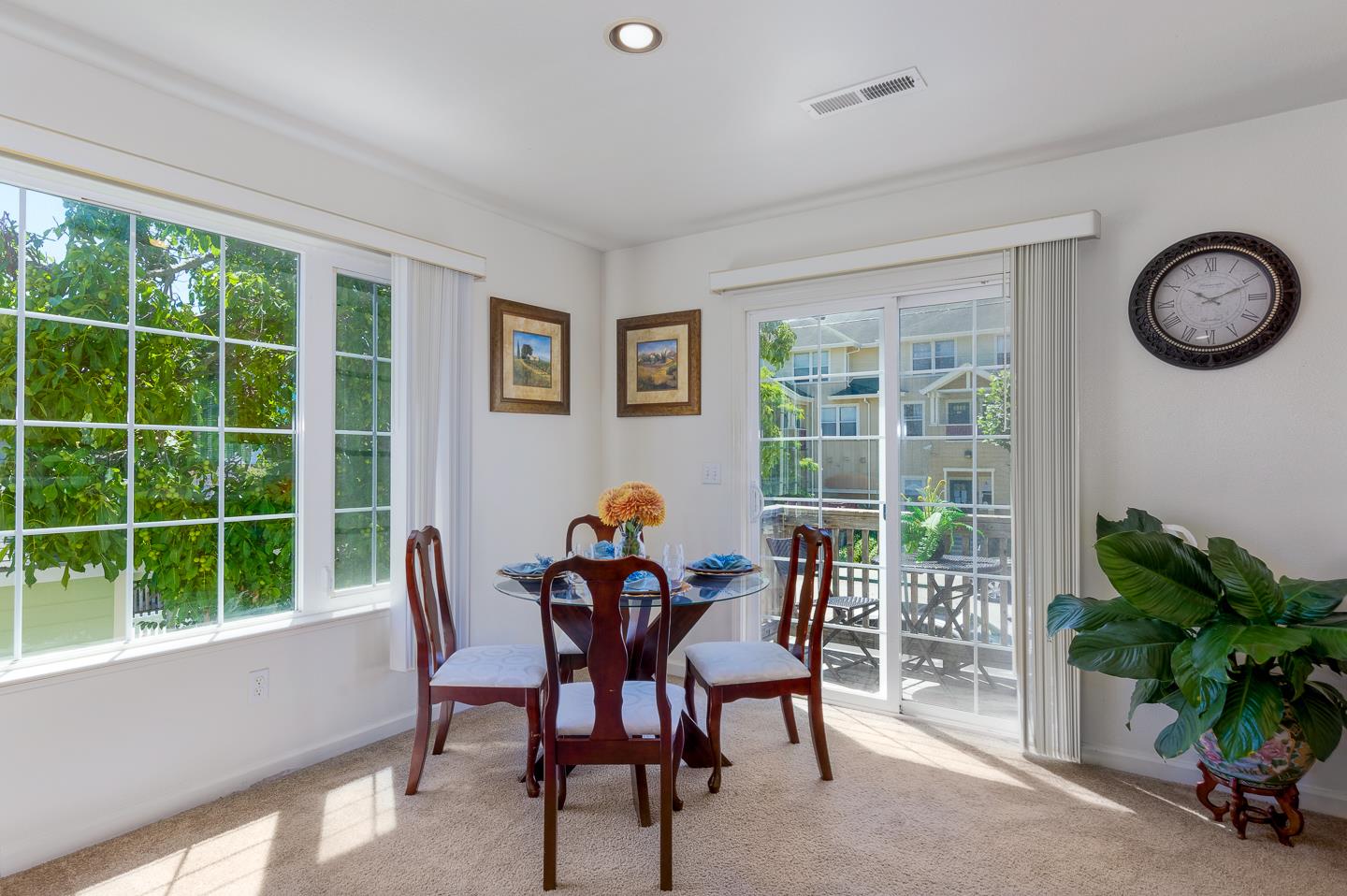 124 Sycamore Street Santa Cruz, CA 95060 - Photo 13 of 40 a dining room with furniture and a large window