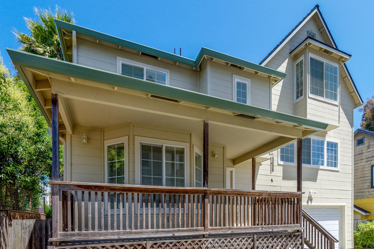 124 Sycamore Street Santa Cruz, CA 95060 - Photo 24 of 40 a view of a house with a porch