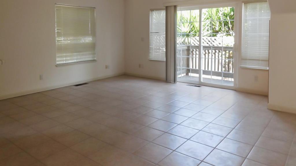 124 Sycamore Street Santa Cruz, CA 95060 - Photo 32 of 40 a view of an empty room and window