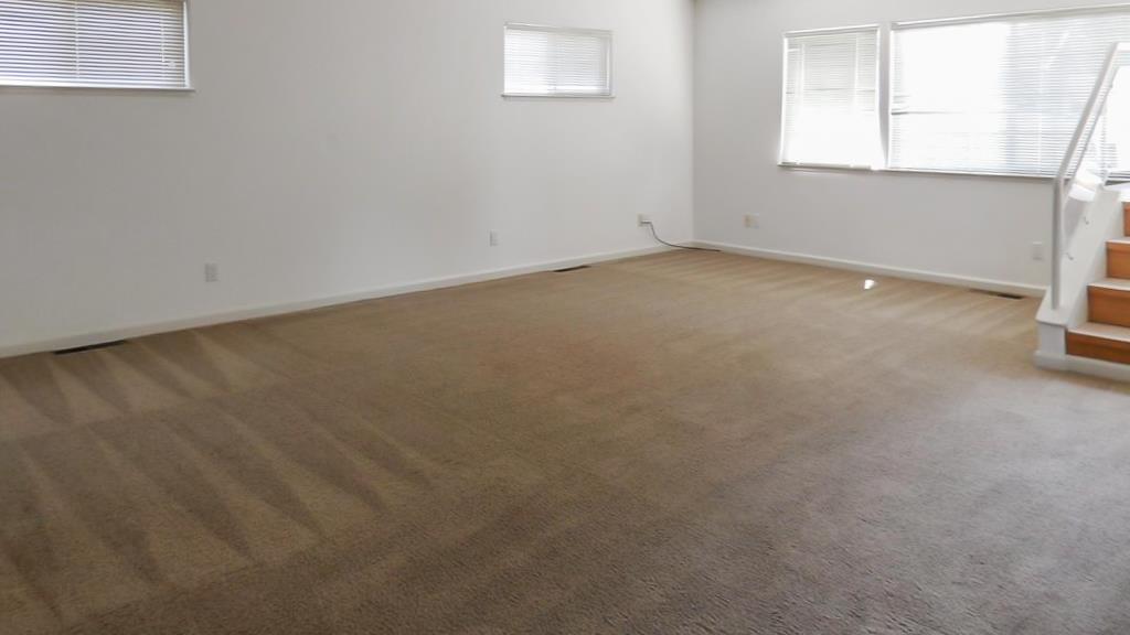 124 Sycamore Street Santa Cruz, CA 95060 - Photo 38 of 40 an empty room with a window