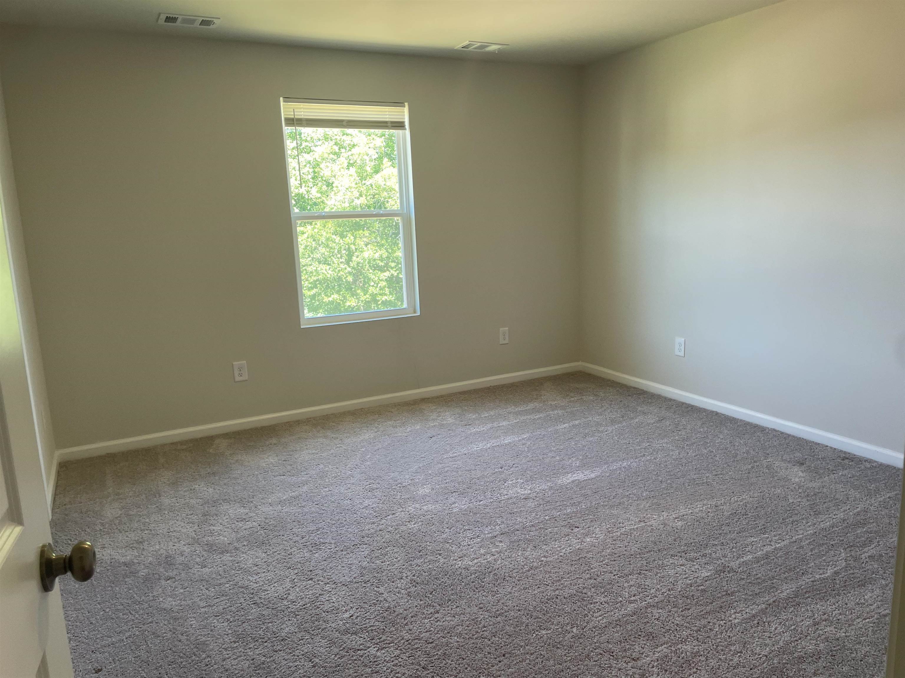 4062 Garrison Lane Boiling Springs, SC 29316 - Photo 7 of 12 Gallery Image 7