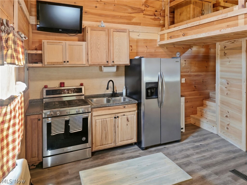 2068 Racy Road Petroleum, WV 26161 - Photo 23 of 34