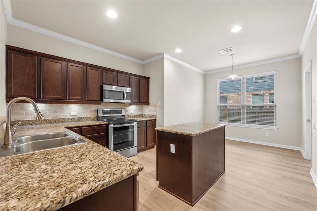 10860 Burnham Drive Waco, TX 76708 - Photo 14 of 36