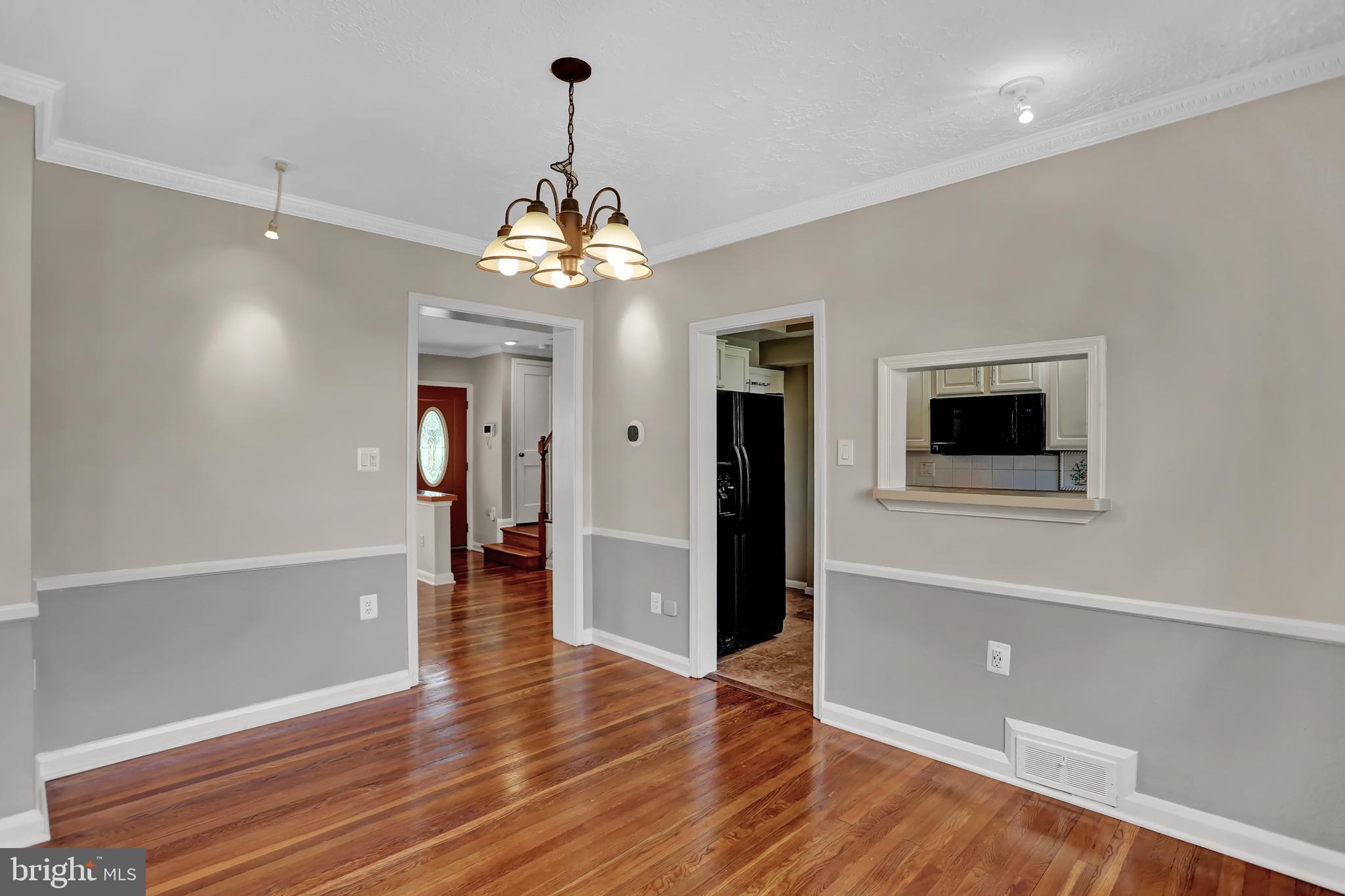 1624 Ramblewood Road Baltimore, MD 21239 - Photo 12 of 38 Gallery Image 12