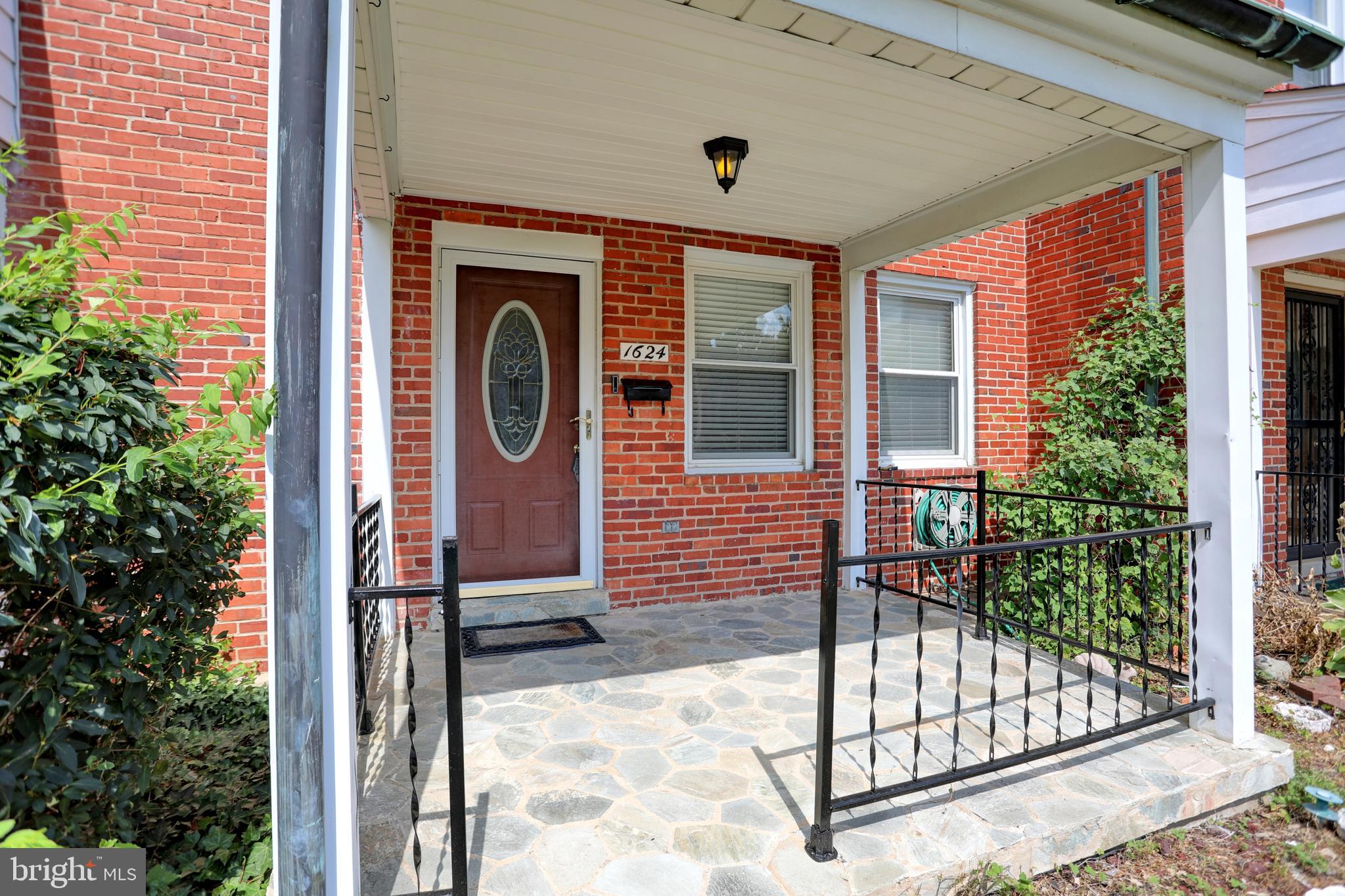 1624 Ramblewood Road Baltimore, MD 21239 - Photo 5 of 38 Gallery Image 5