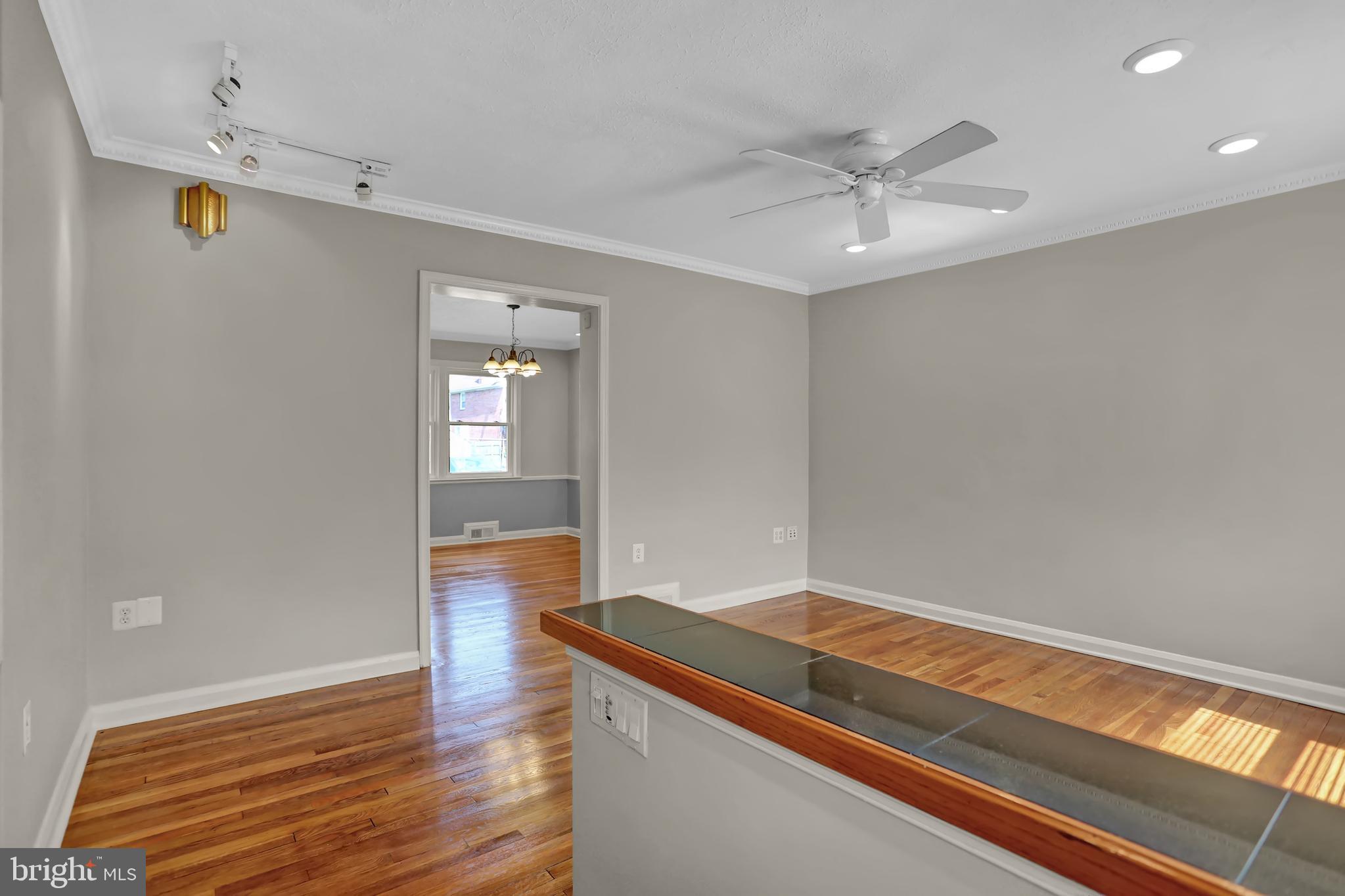1624 Ramblewood Road Baltimore, MD 21239 - Photo 9 of 38 Gallery Image 9