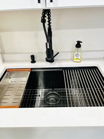 $2,500 | 21 Hillside Avenue, Swansea, MA 02777