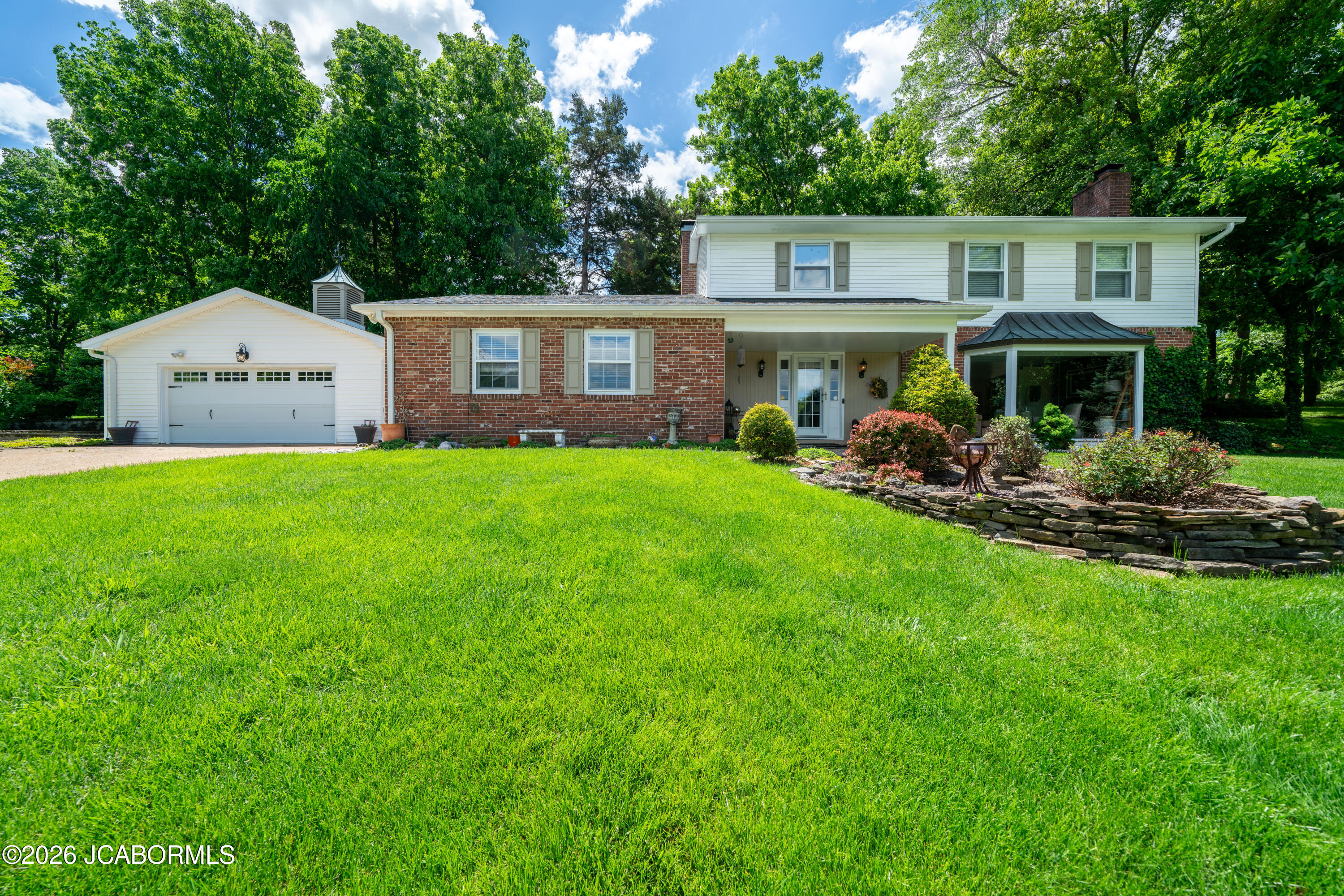 2719 West Schellridge Road Jefferson City, MO 65109 - Photo 1 of 52