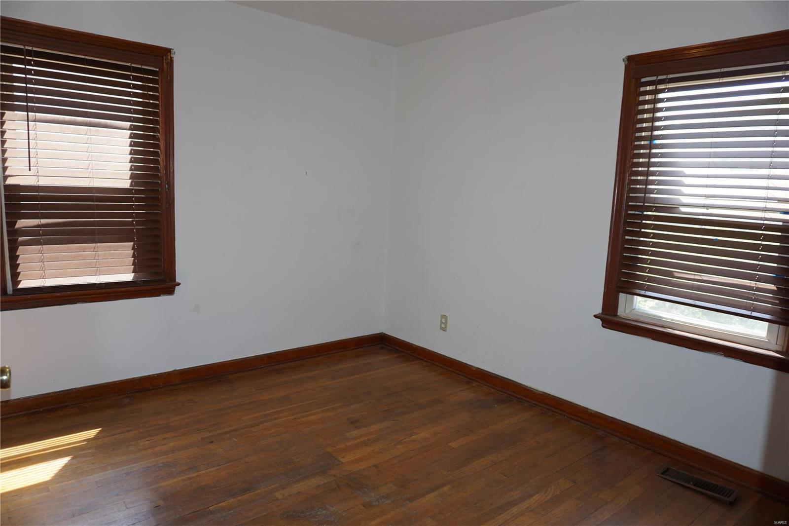 3659 Ashby Road St. Ann, MO 63074 - Photo 12 of 14 Gallery Image 12