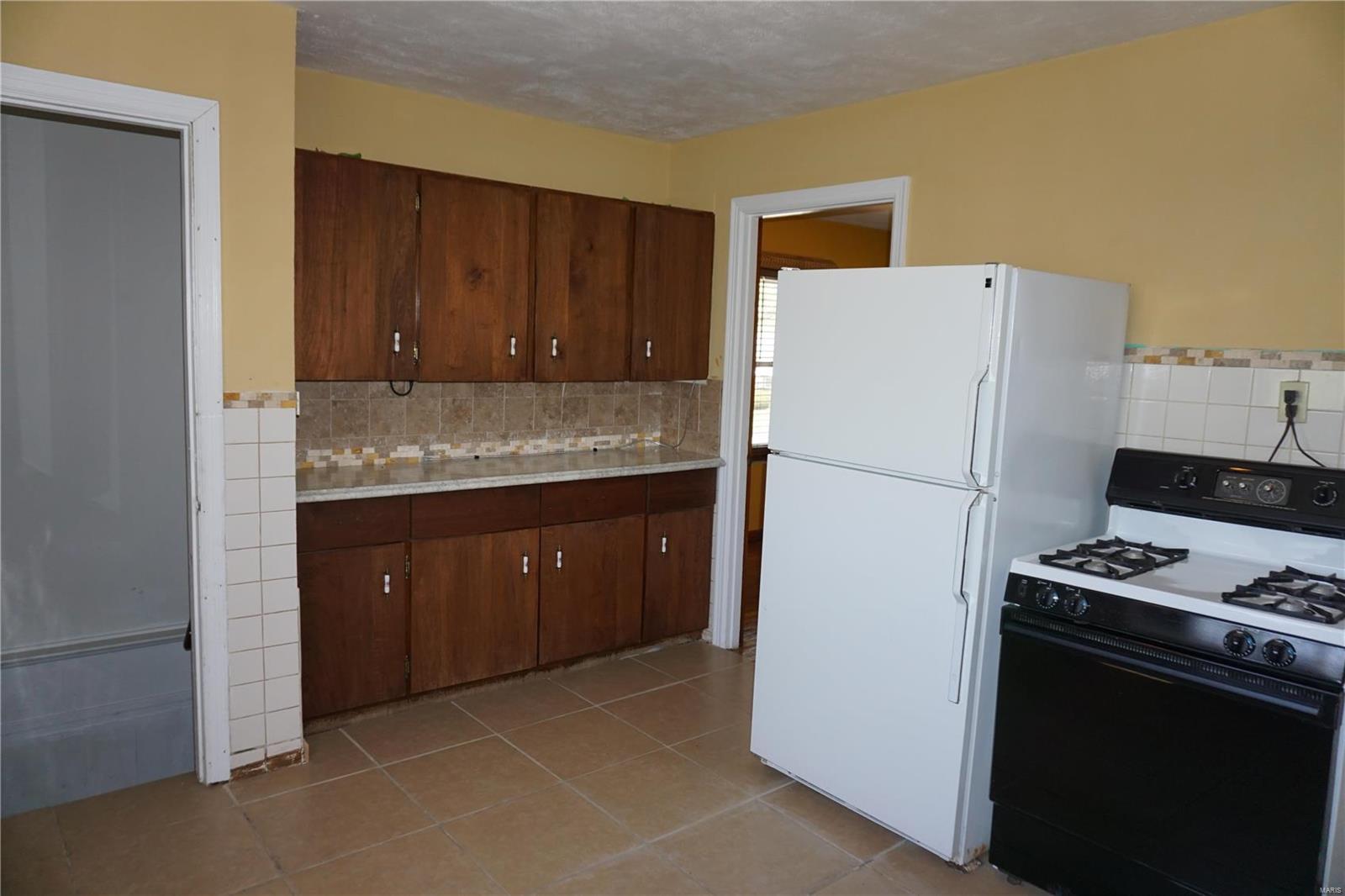 3659 Ashby Road St. Ann, MO 63074 - Photo 9 of 14 Gallery Image 9