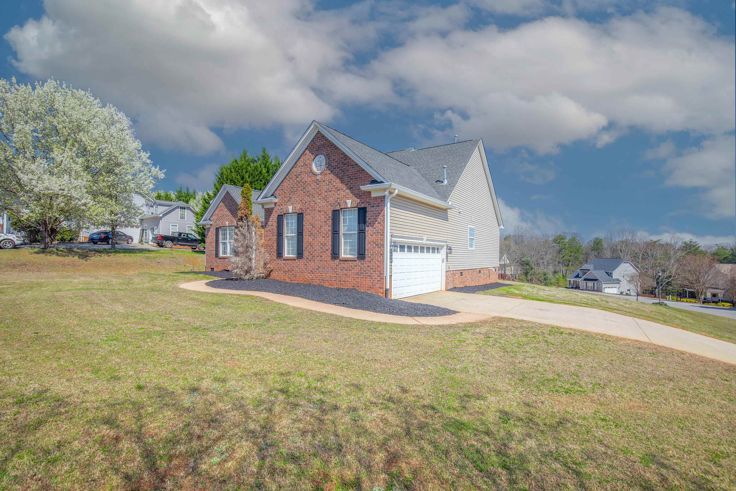 105 Chatim Ridge Court Lyman, SC 29365 - Photo 3 of 36 Gallery Image 3