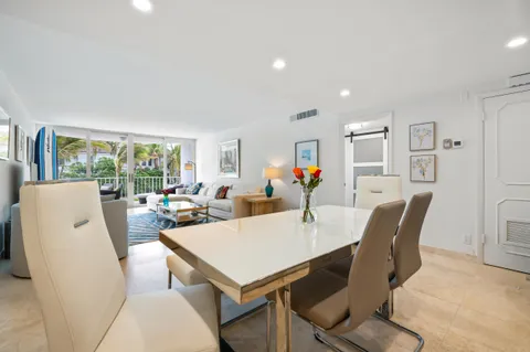$999,000 | 2295 South Ocean Boulevard, Unit 302, Palm Beach, FL 33480