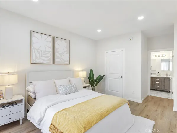 $465,000 | 7320 Balboa Boulevard, Unit 102, Lake Balboa, CA 91406