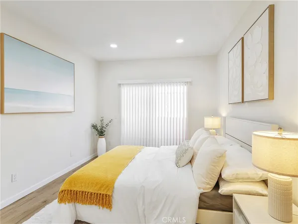 $465,000 | 7320 Balboa Boulevard, Unit 102, Lake Balboa, CA 91406