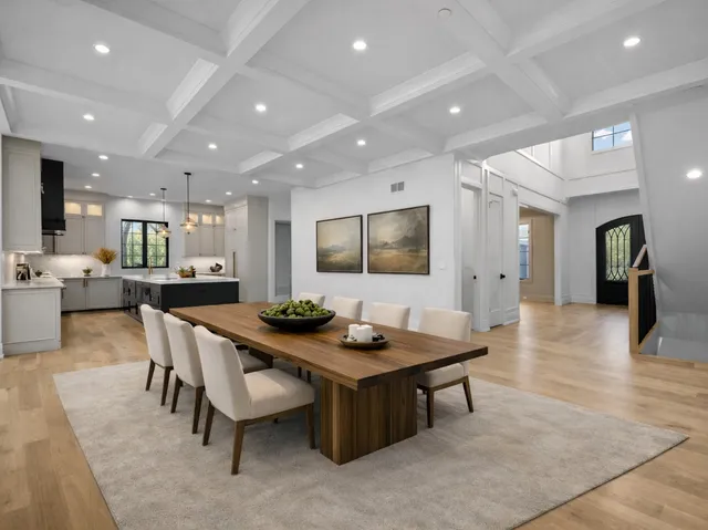 $2,595,000 | 1851 Oakwood Road, Northbrook, IL 60062