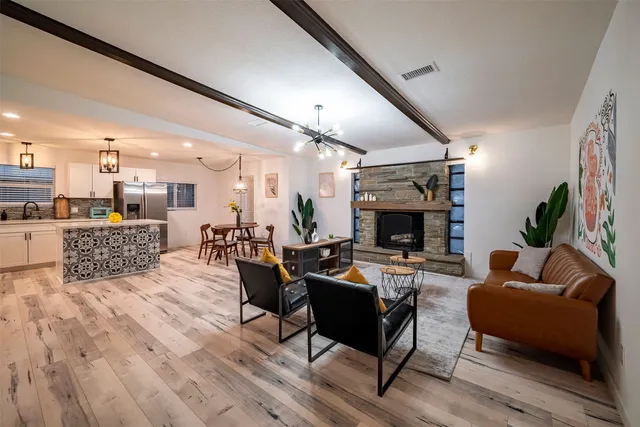 $399,000 | 5918 Lattimer Drive, Houston, TX 77035